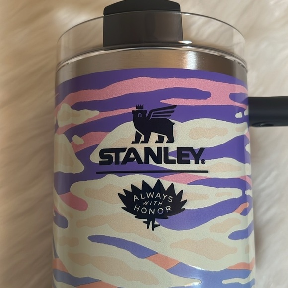 Stanley Awh Hazy Horizon 40 oz Stainless Steel H2.0 FlowState Quencher Tumbler - Picture 2 of 10